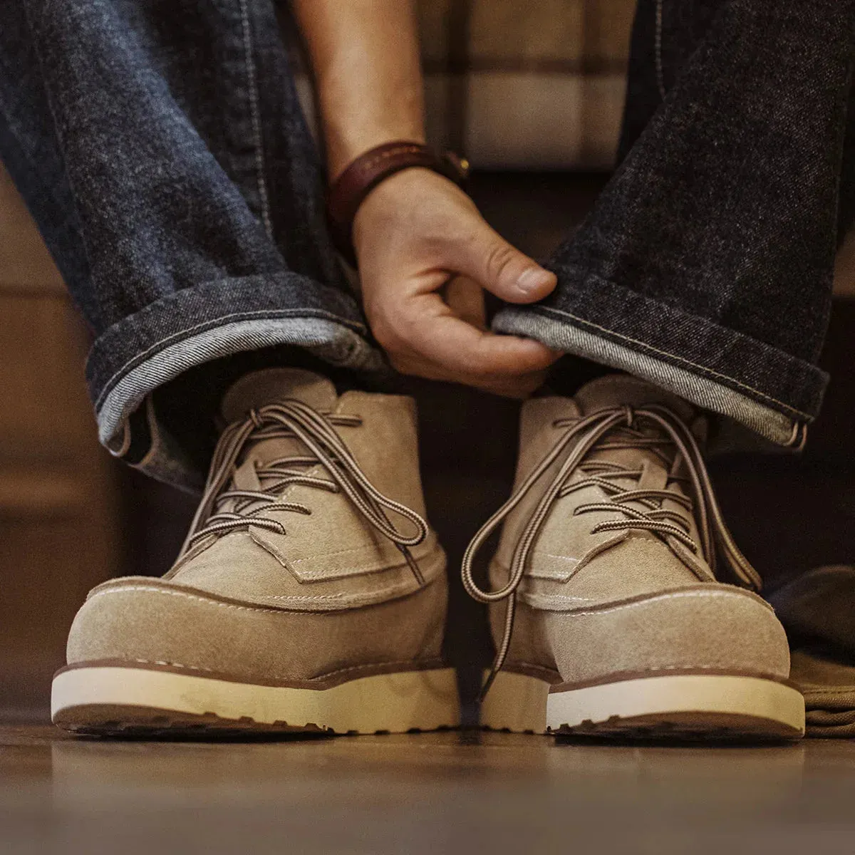 Amozae- Dobong Suede Desert Boots