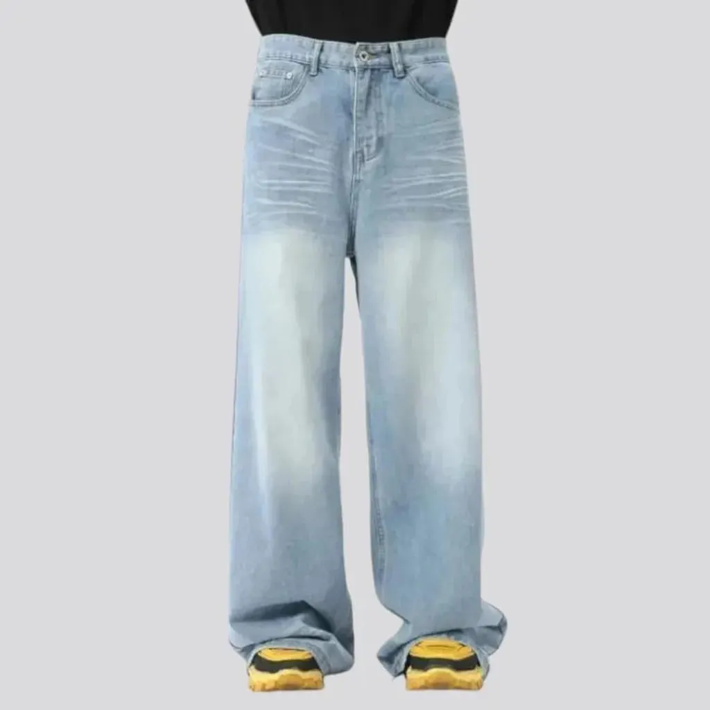 Fashionable men's jeans