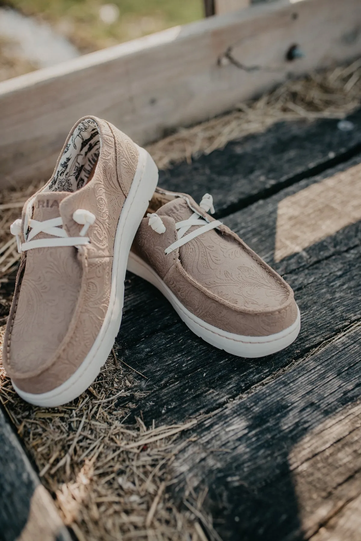 Floral 'Tooled' Embossed Tan Ariat Hilo Shoes