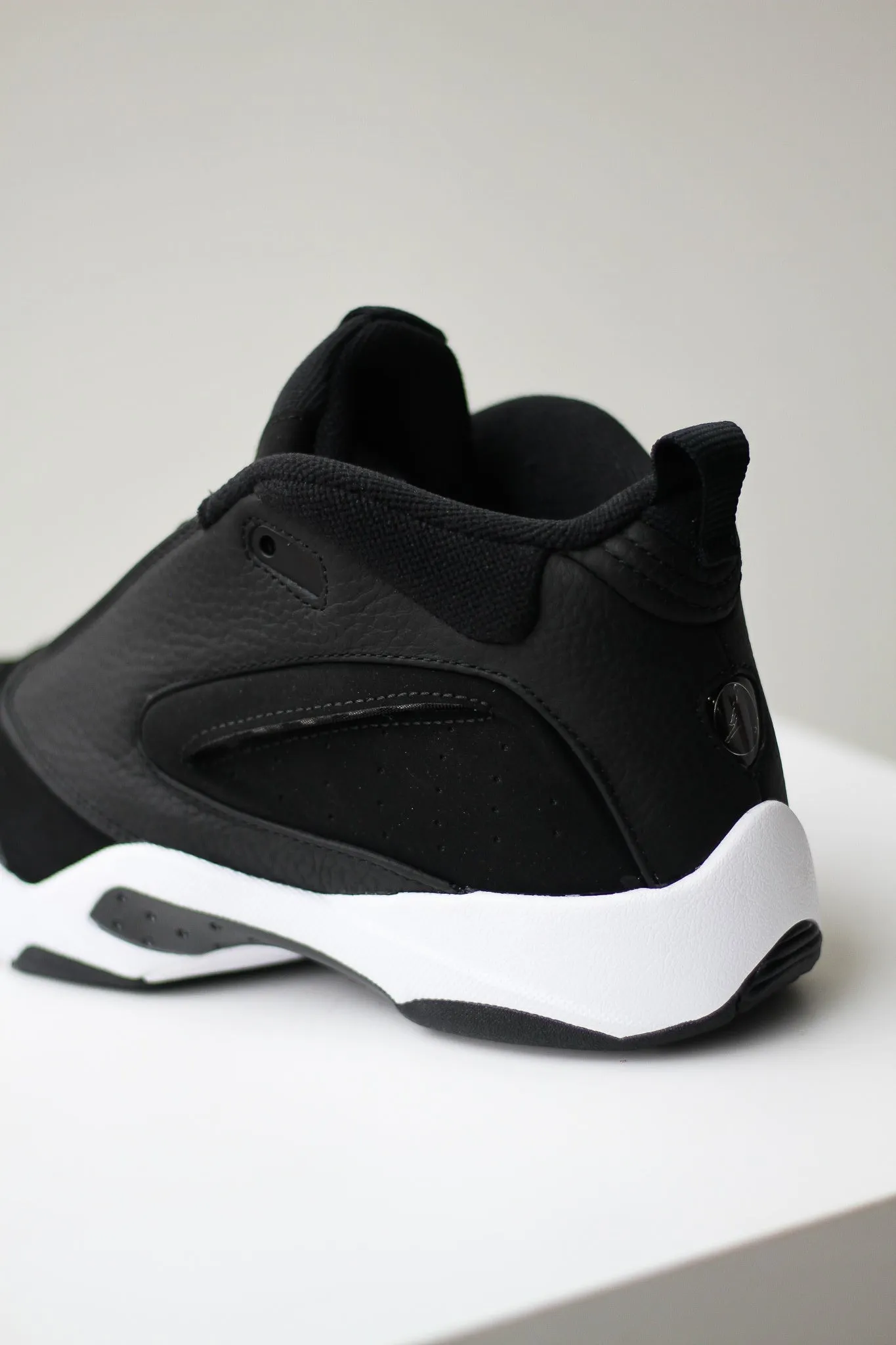 JUMPMAN QUICK 23 "BLK/WHT"