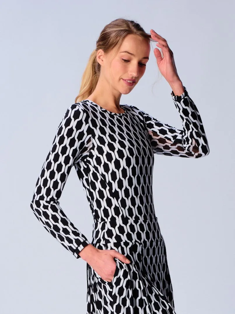 Piping Long Sleeve Top In Black Geo